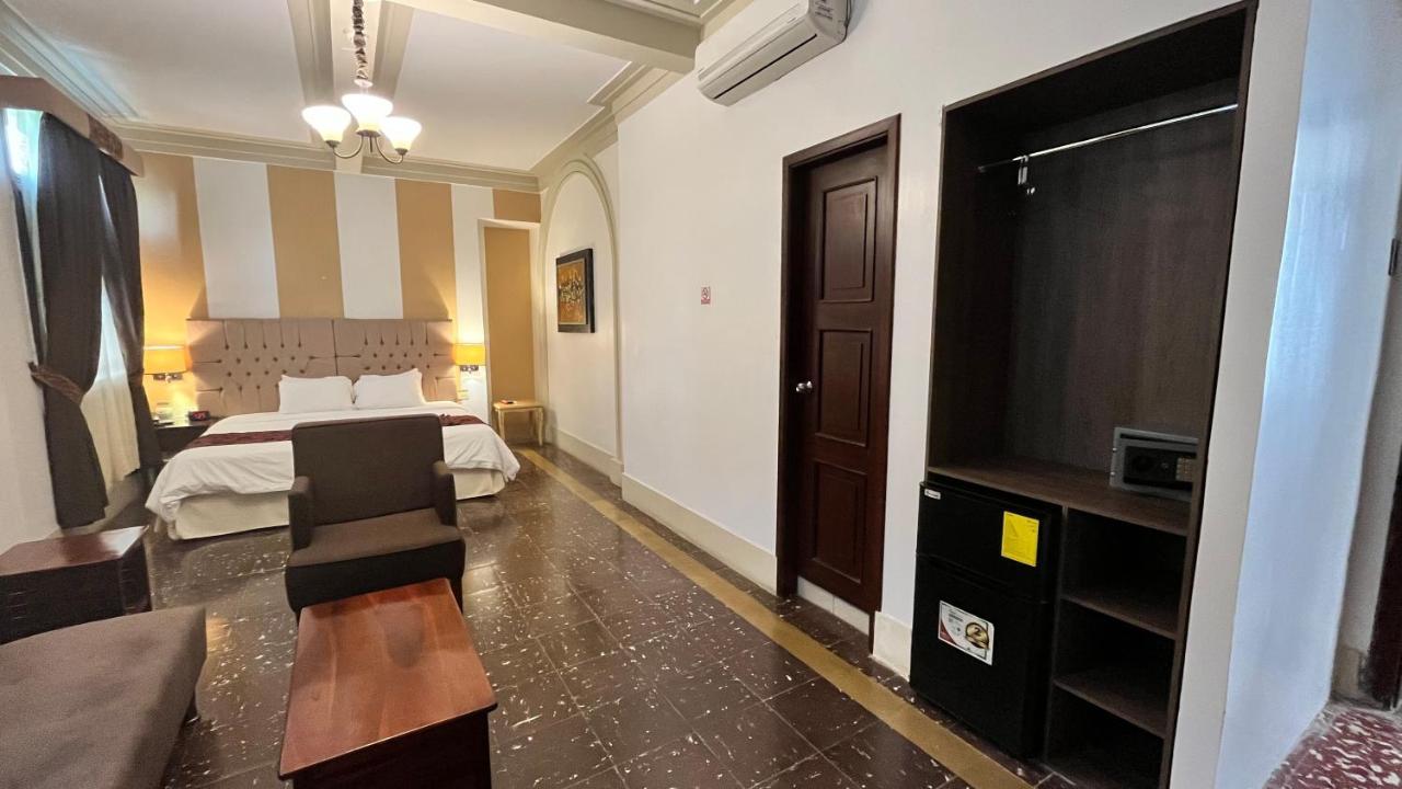 גוויאקיל Hotel Patrimonial By Greenfield מראה חיצוני תמונה