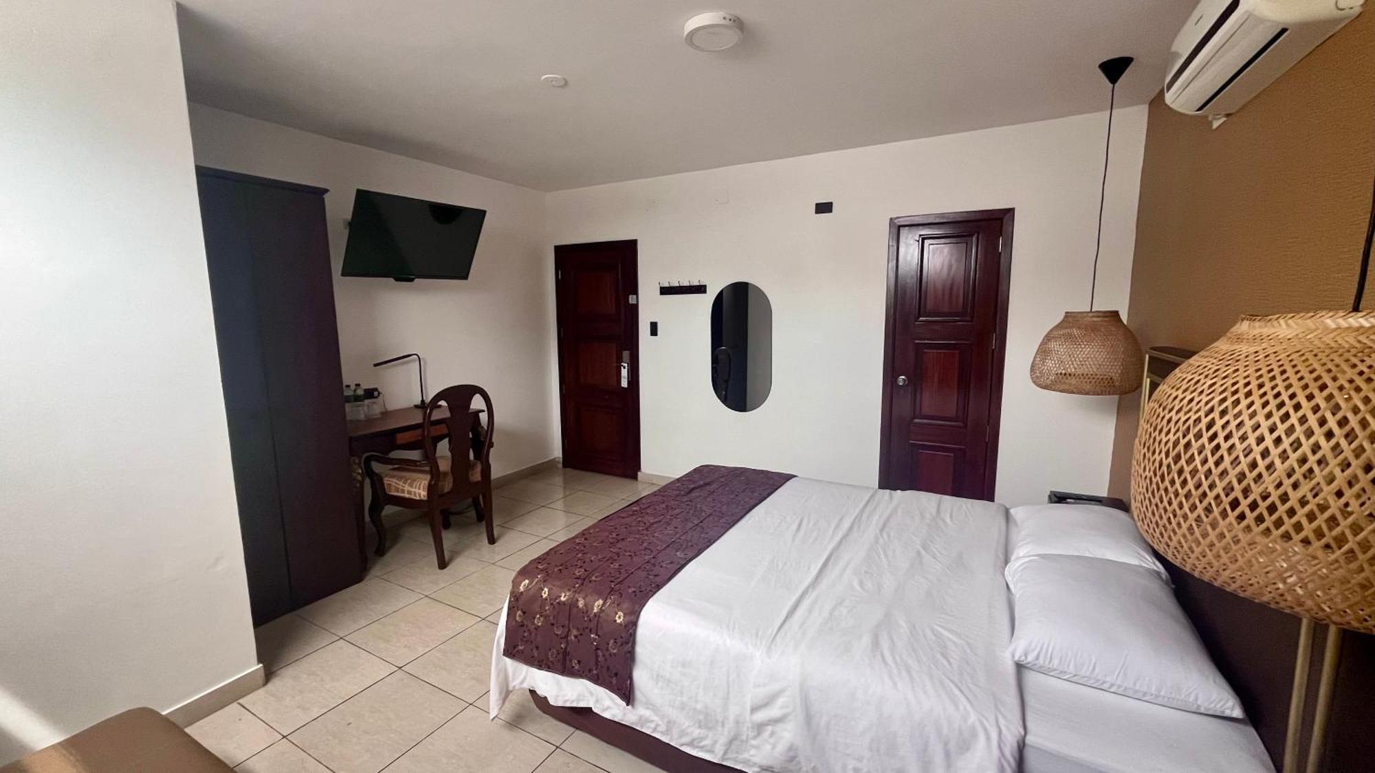 גוויאקיל Hotel Patrimonial By Greenfield מראה חיצוני תמונה